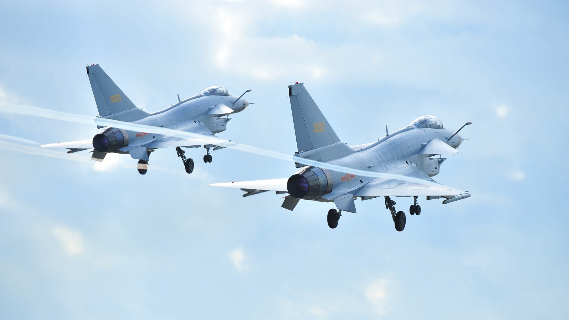 爱游戏官方网站-CBA新赛季转会市场持续活跃，球员争相选择下家，cba球员转会情况